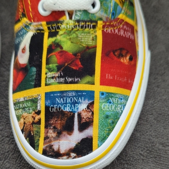 Vans Multicolor Graphic Sneakers - Picture 3 of 9